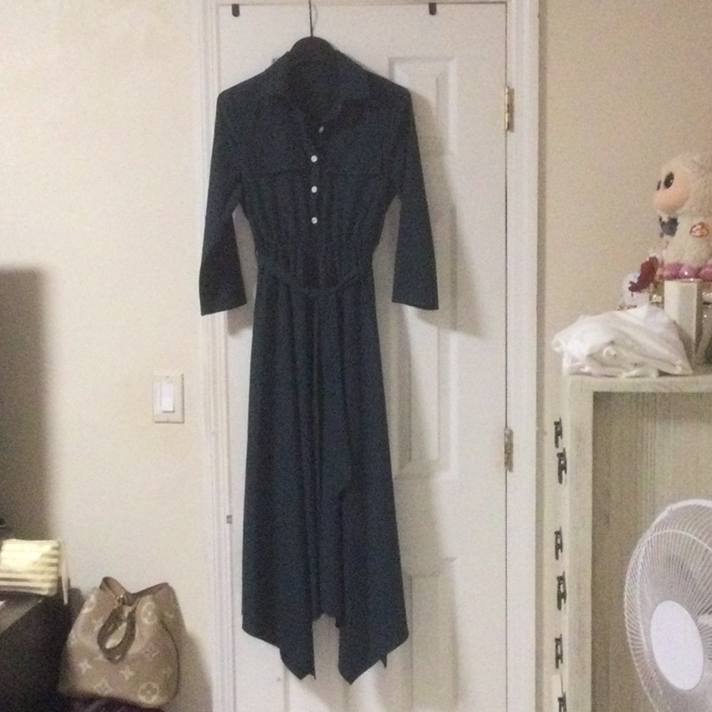 Dark Green Button-Front Midi Dress with Waist Tie